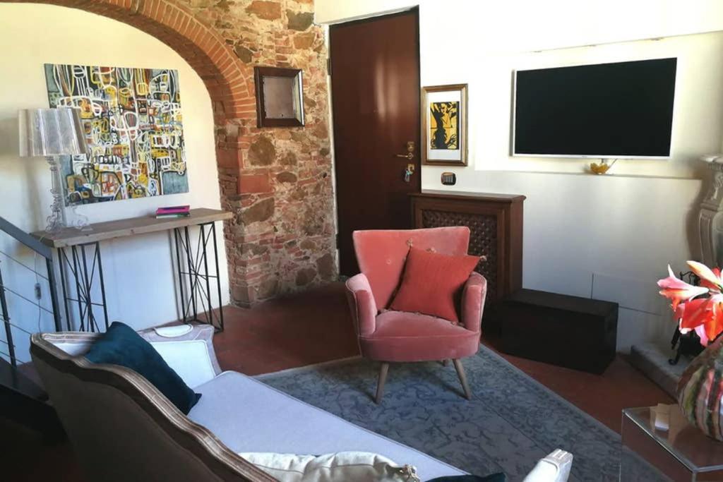 Apartamento La Dimora Di Kinzica Pisa Exterior foto